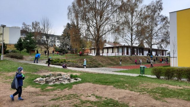 den zem 27